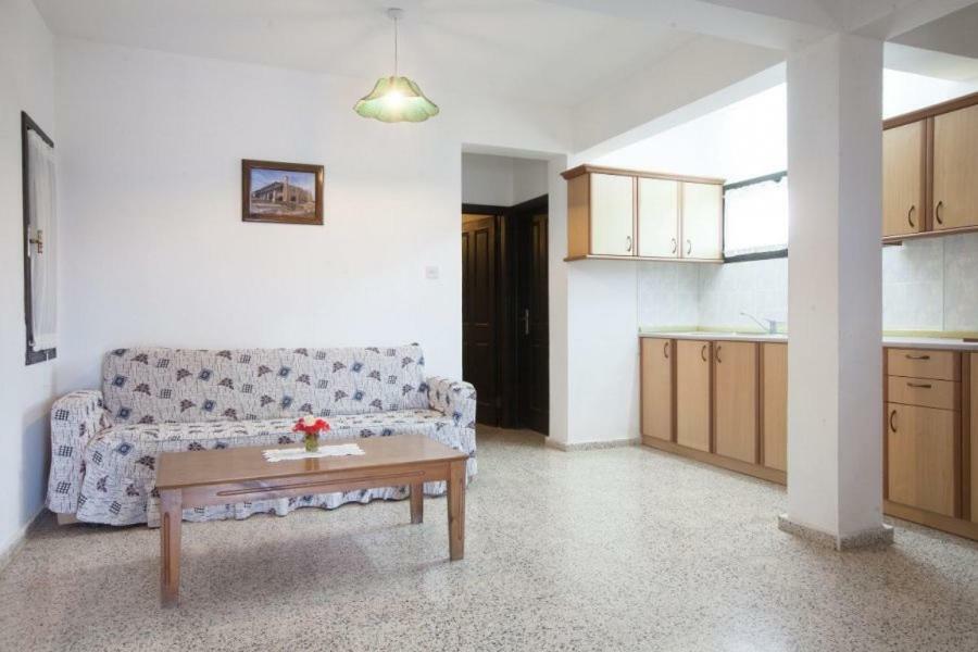 Balci Plaza Hotel And Balci Plaza Guest Bungalows Karpaz Peninsula Selenias Экстерьер фото