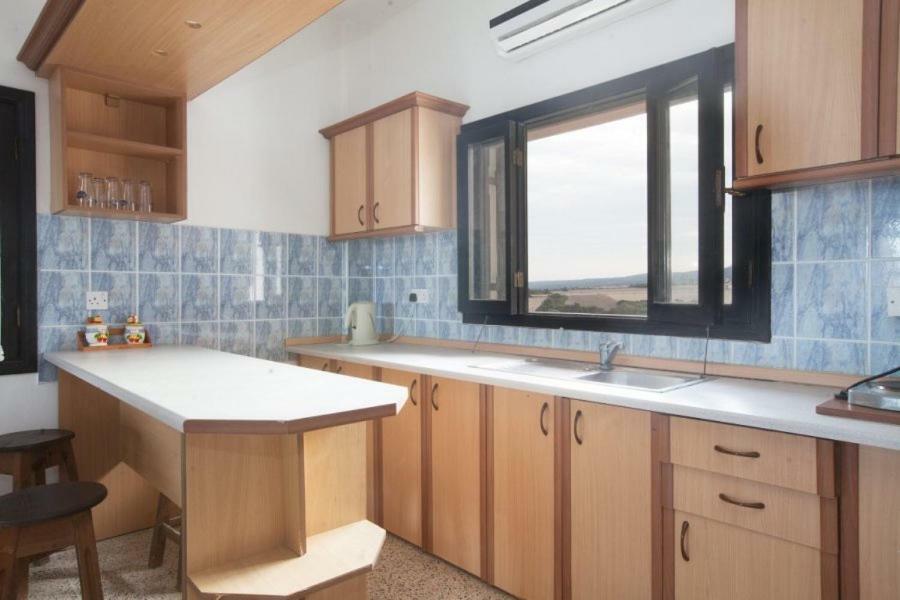 Balci Plaza Hotel And Balci Plaza Guest Bungalows Karpaz Peninsula Selenias Экстерьер фото
