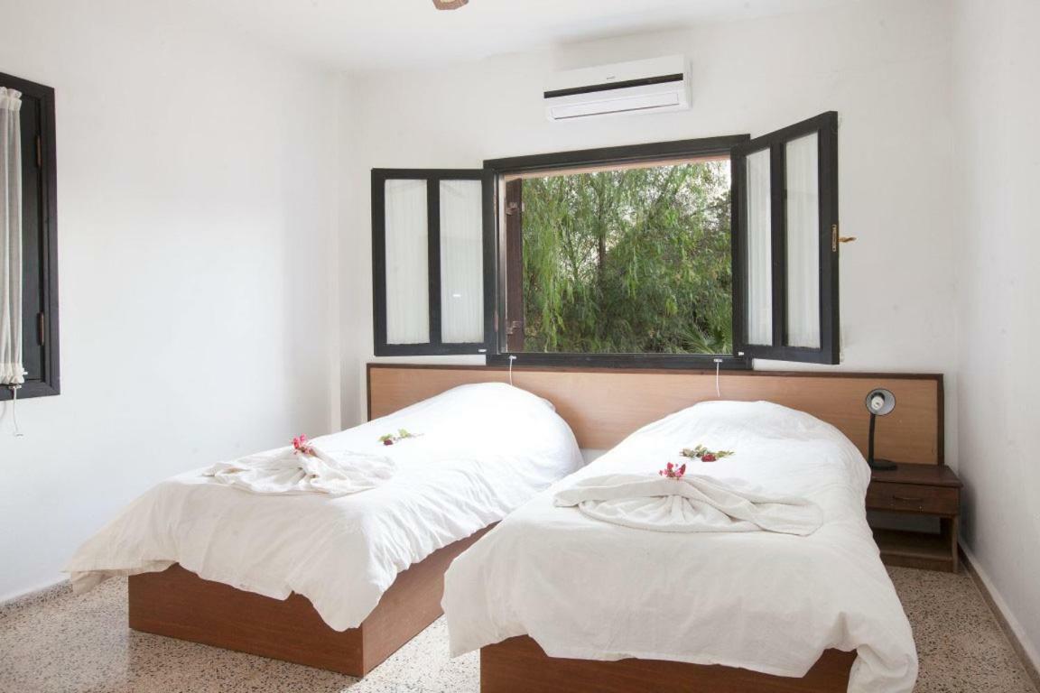 Balci Plaza Hotel And Balci Plaza Guest Bungalows Karpaz Peninsula Selenias Экстерьер фото
