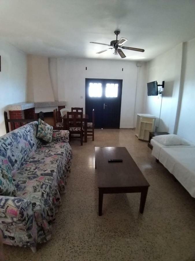 Balci Plaza Hotel And Balci Plaza Guest Bungalows Karpaz Peninsula Selenias Экстерьер фото
